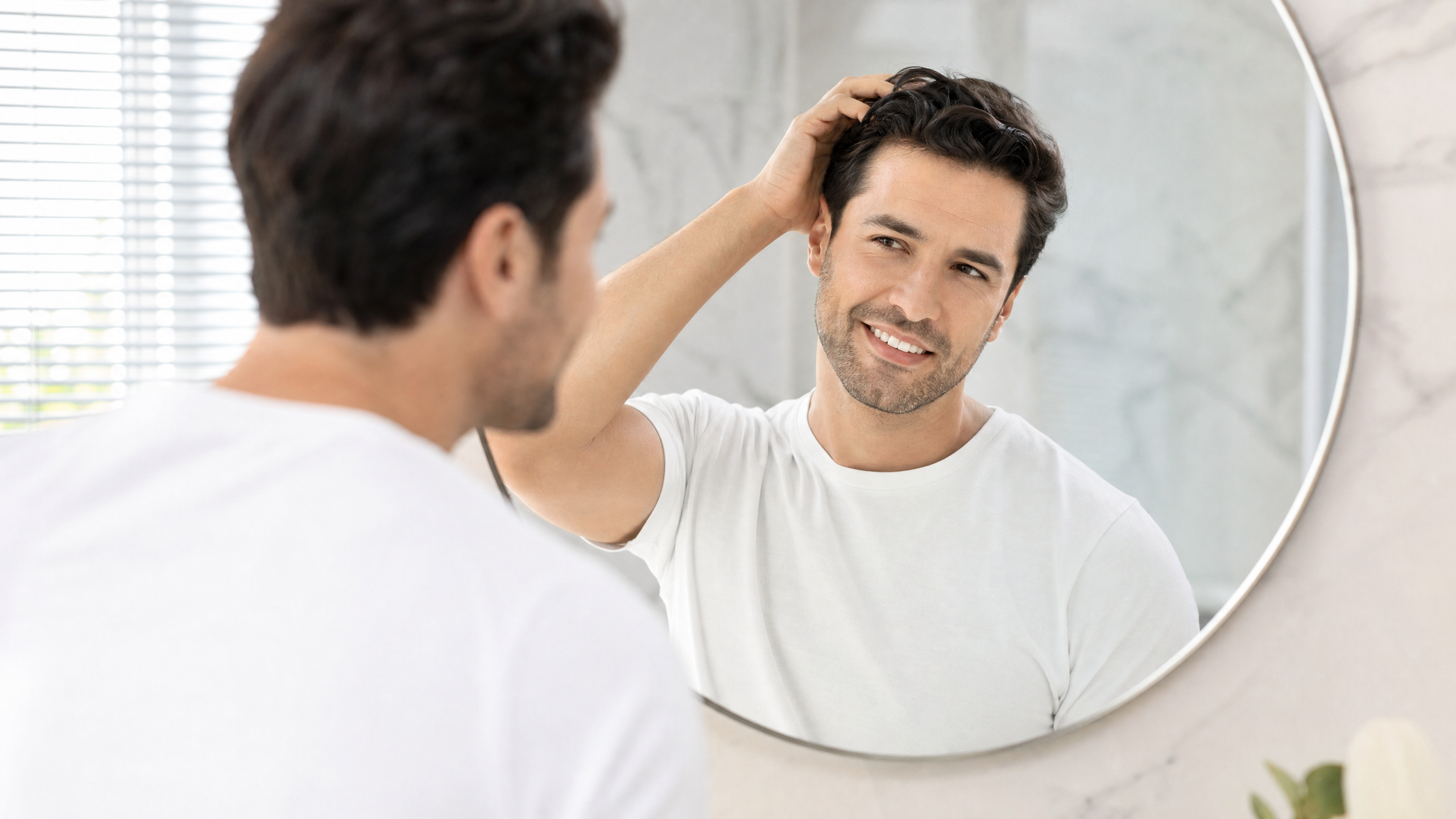 Innovationen in der Heilungsphase 2026: Von PRP 2.0 bis zur High-Tech Nachsorge nach Haartransplantation