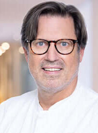 Arzt der KÖ-HAIR KLinik in Düsseldorf für Haartransplantation